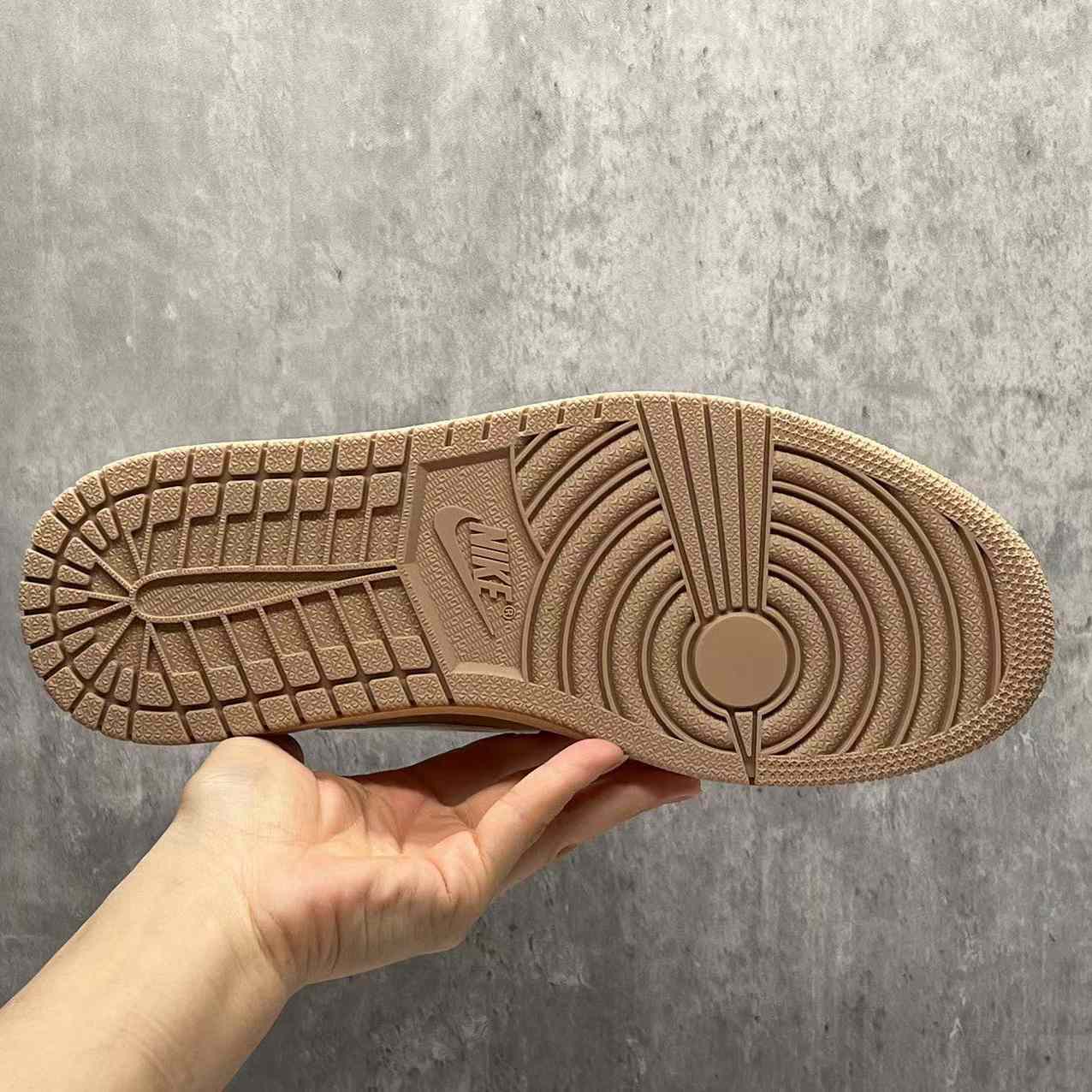 Travis Scott X Jordan 1 Low OG Sneaker   DM7866-106 - PerfectKickZ