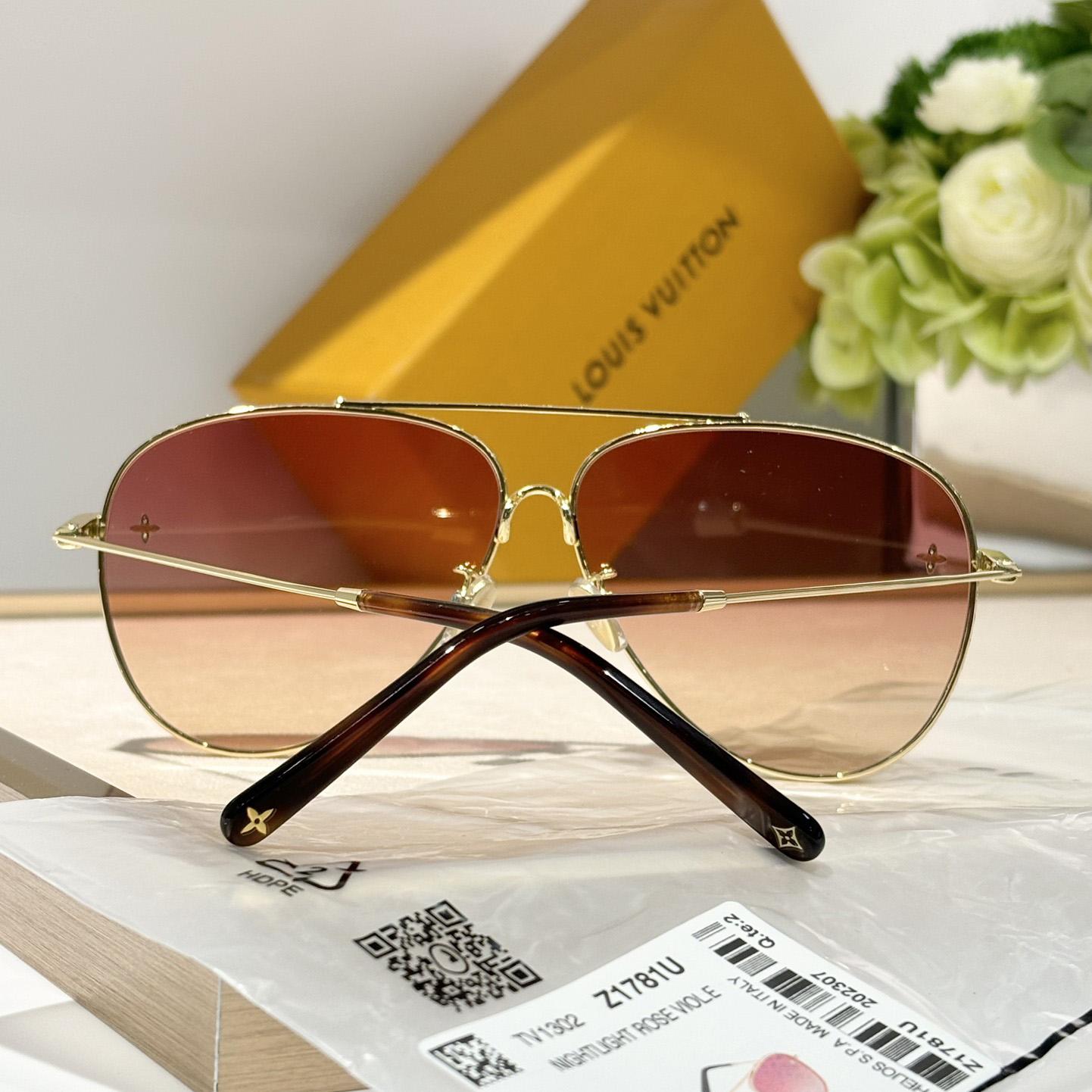 Louis Vuitton The LV Pilot Sunglasses   Z1621U - PerfectKickZ