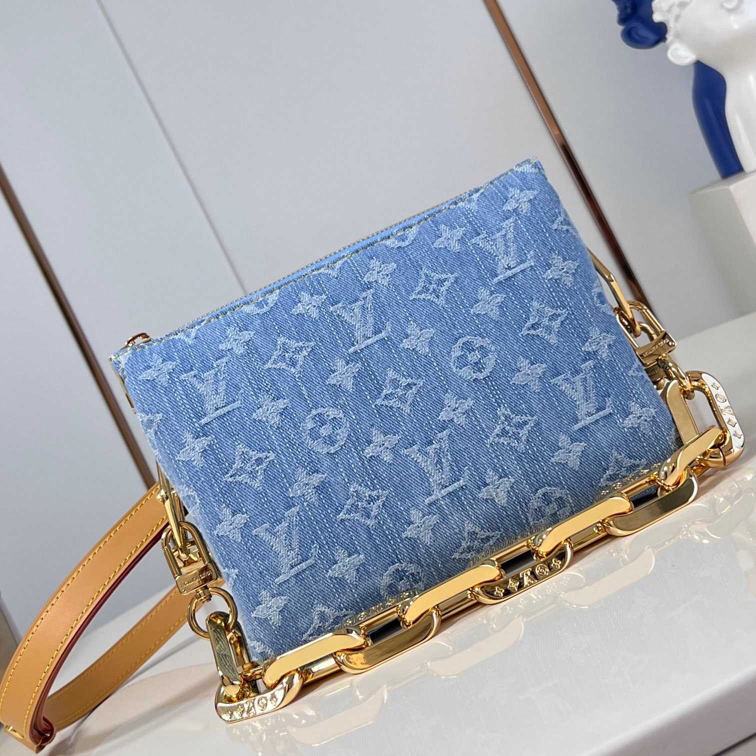 Louis Vuitton Coussin BB   M11401 - PerfectKickZ