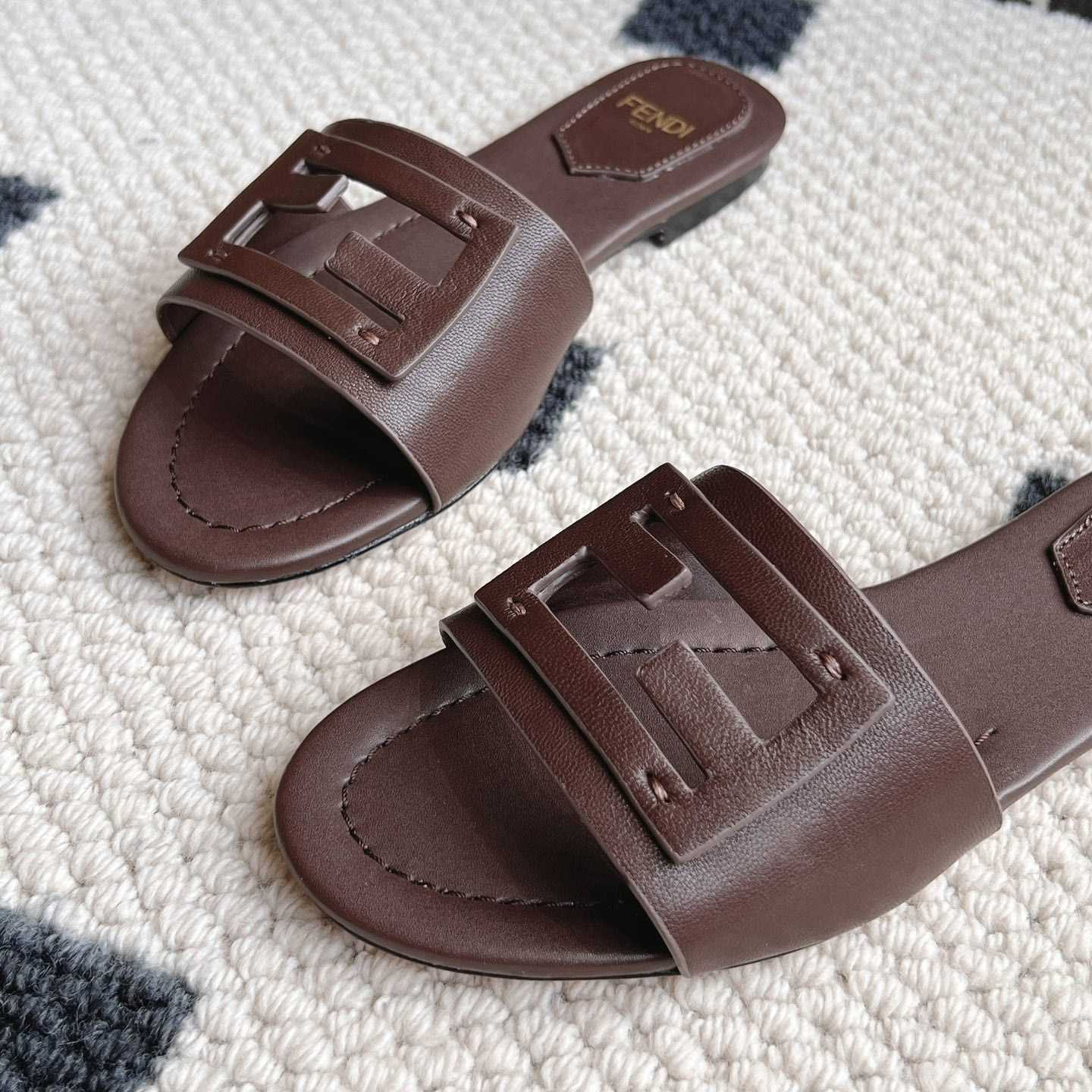 Fendi Baguette Brown Leather Slides - PerfectKickZ