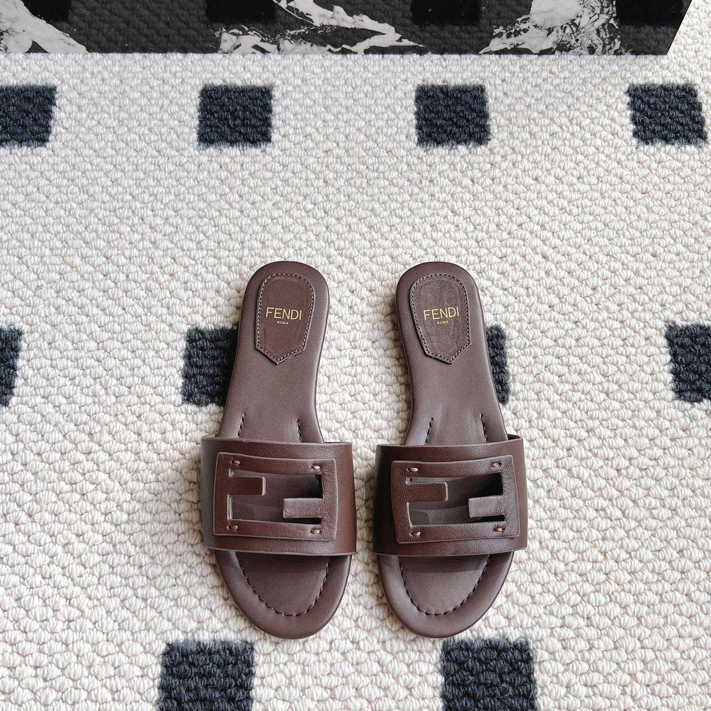 Fendi Baguette Brown Leather Slides - PerfectKickZ