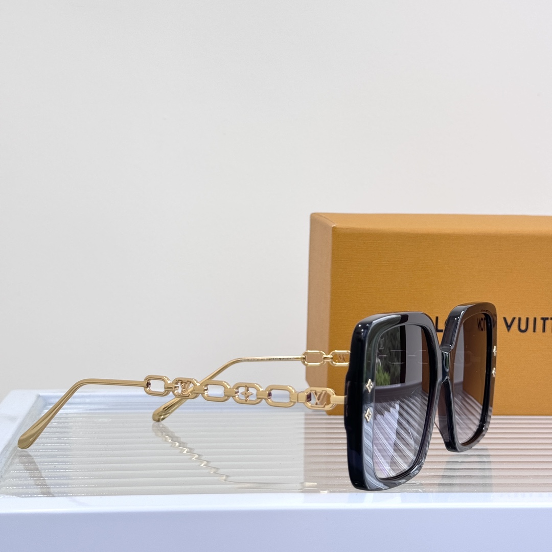 Louis Vuitton Z2107E Sunglasses    - PerfectKickZ