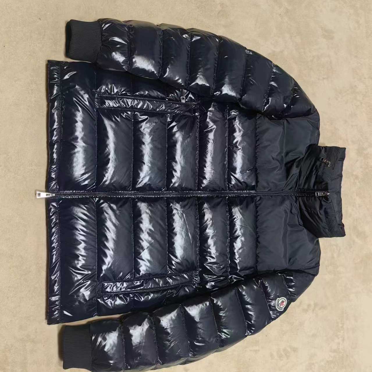 Moncler Coyers Concealed-hood Down Jacket - 