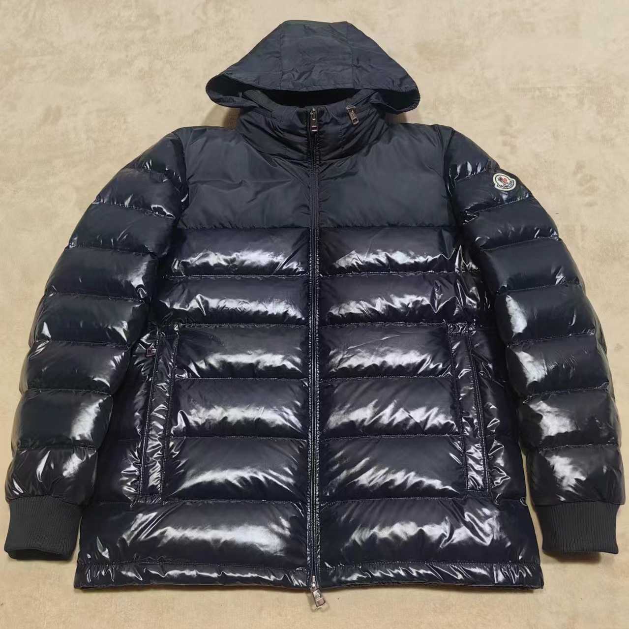 Moncler Coyers Concealed-hood Down Jacket - 