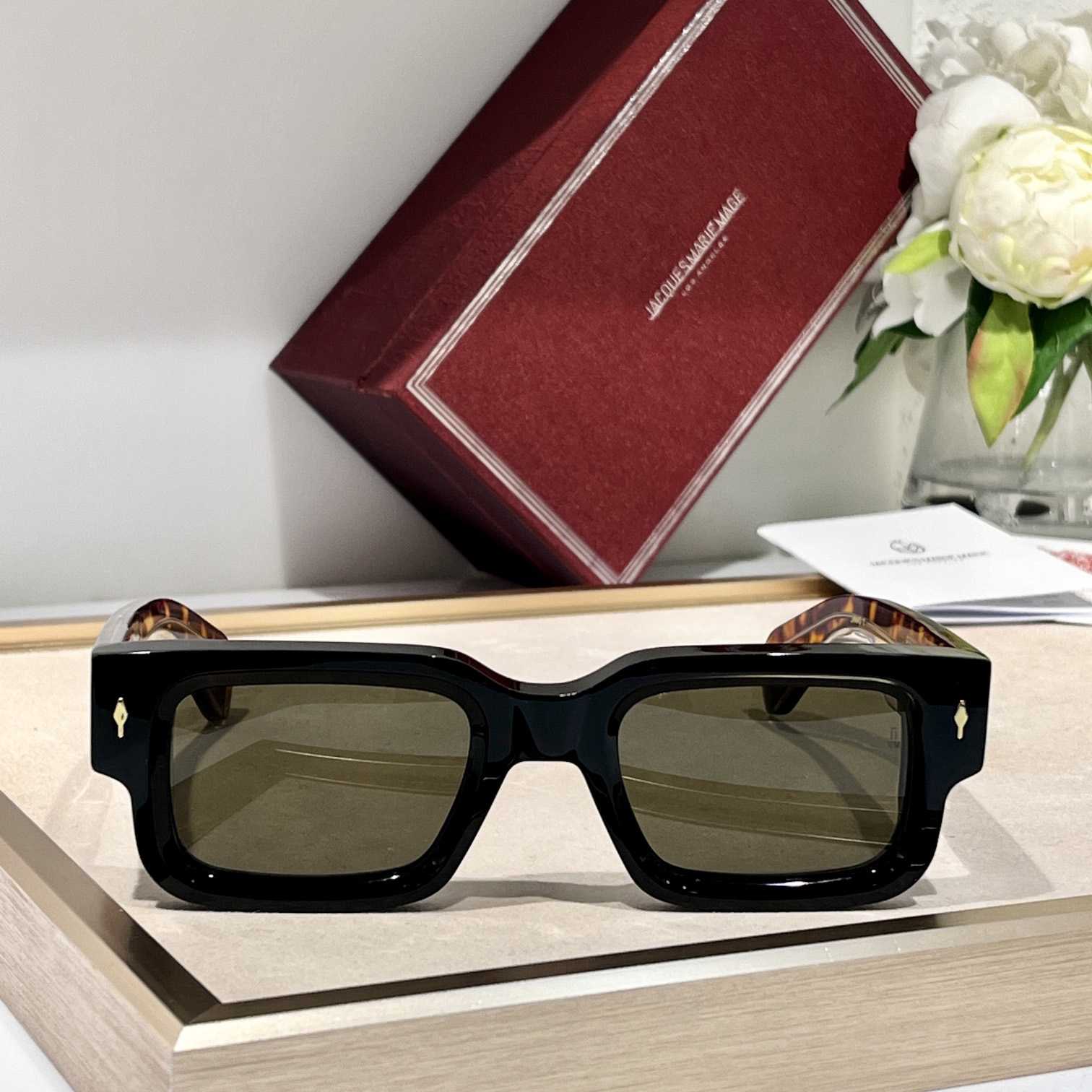 Jacquemus ASCARII Sunglasses - PerfectKickZ