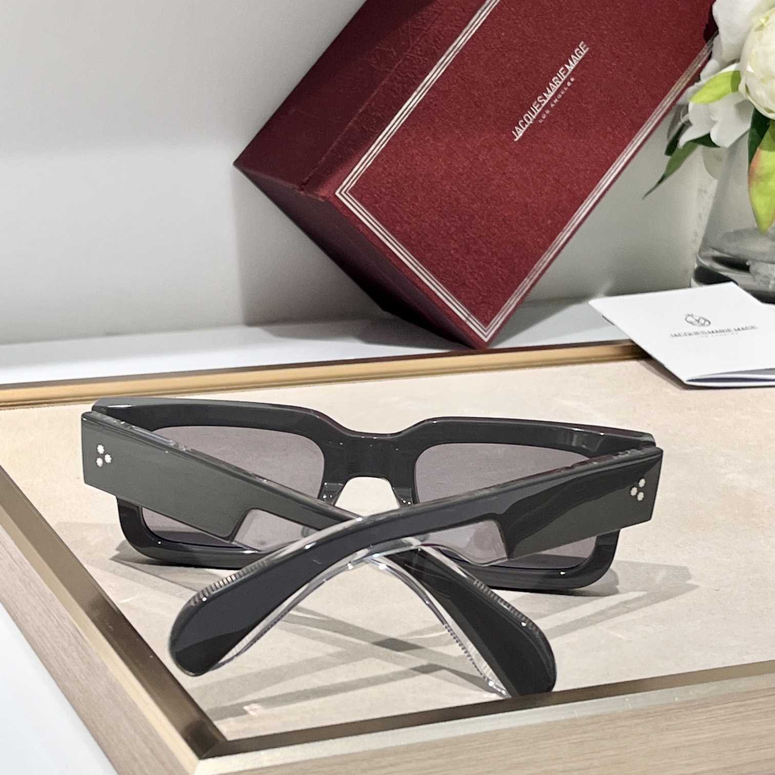 Jacquemus ASCARII Sunglasses - PerfectKickZ
