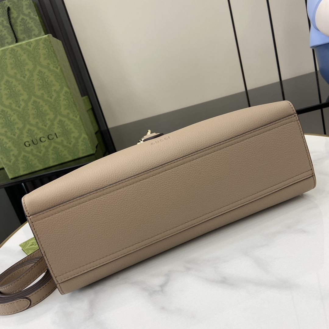 Gucci Medium Tote Bag With Hook Closure - PerfectKickZ