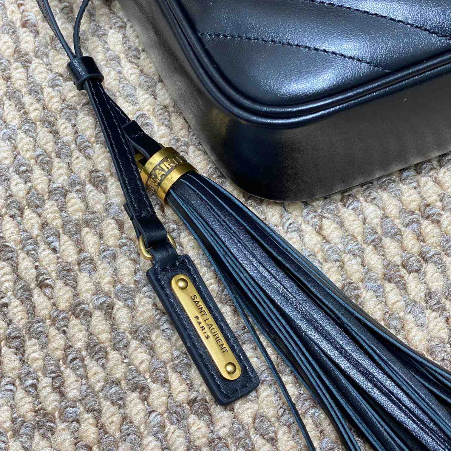 Saint Laurent Lou Tassel Camera Bag  (23x16x6cm) - PerfectKickZ