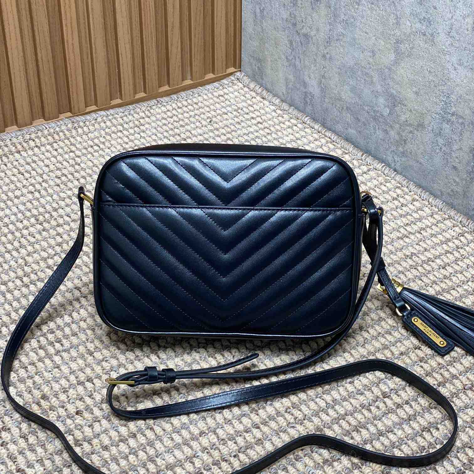 Saint Laurent Lou Tassel Camera Bag  (23x16x6cm) - PerfectKickZ