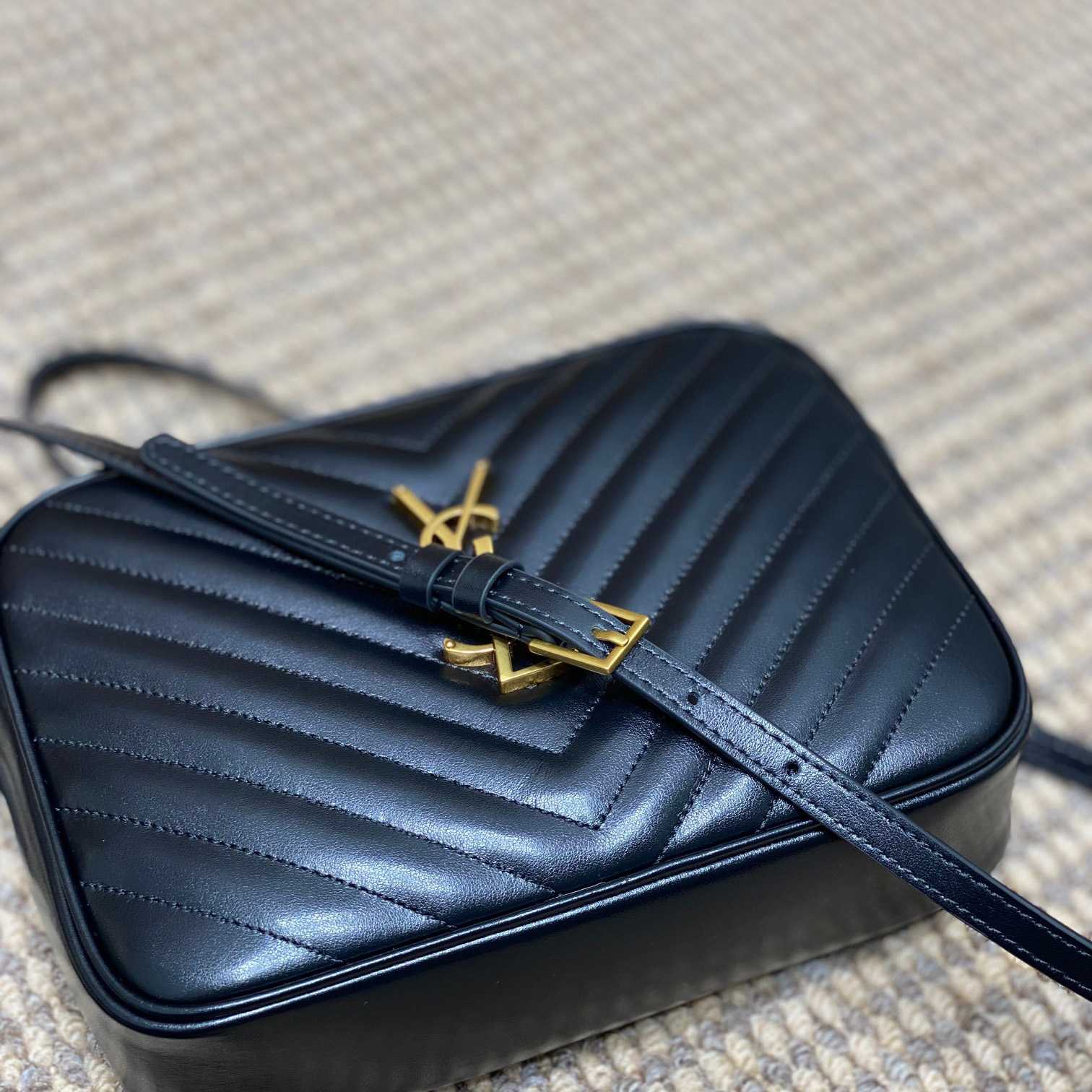 Saint Laurent Lou Tassel Camera Bag  (23x16x6cm) - PerfectKickZ