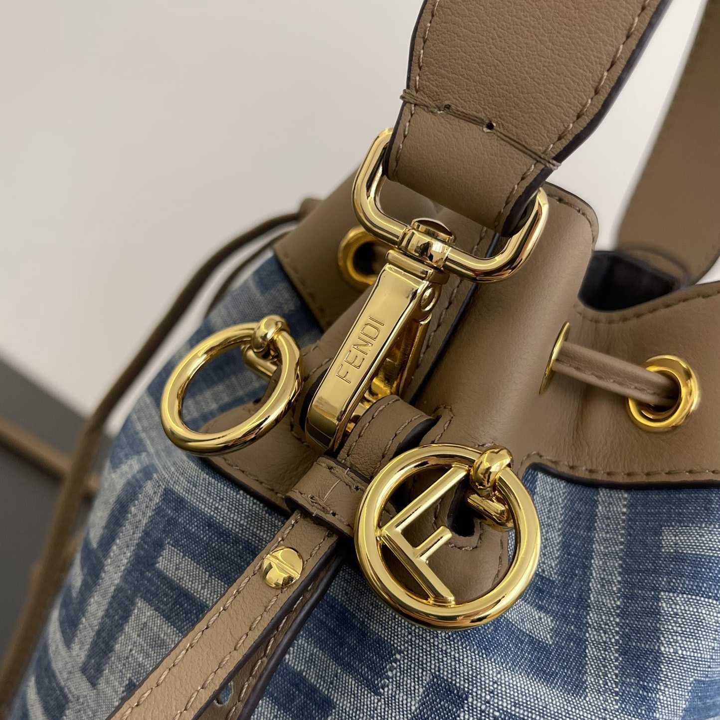 Fendi Mini Mon Tresor Bucket Bag (12x18x10cm) - PerfectKickZ