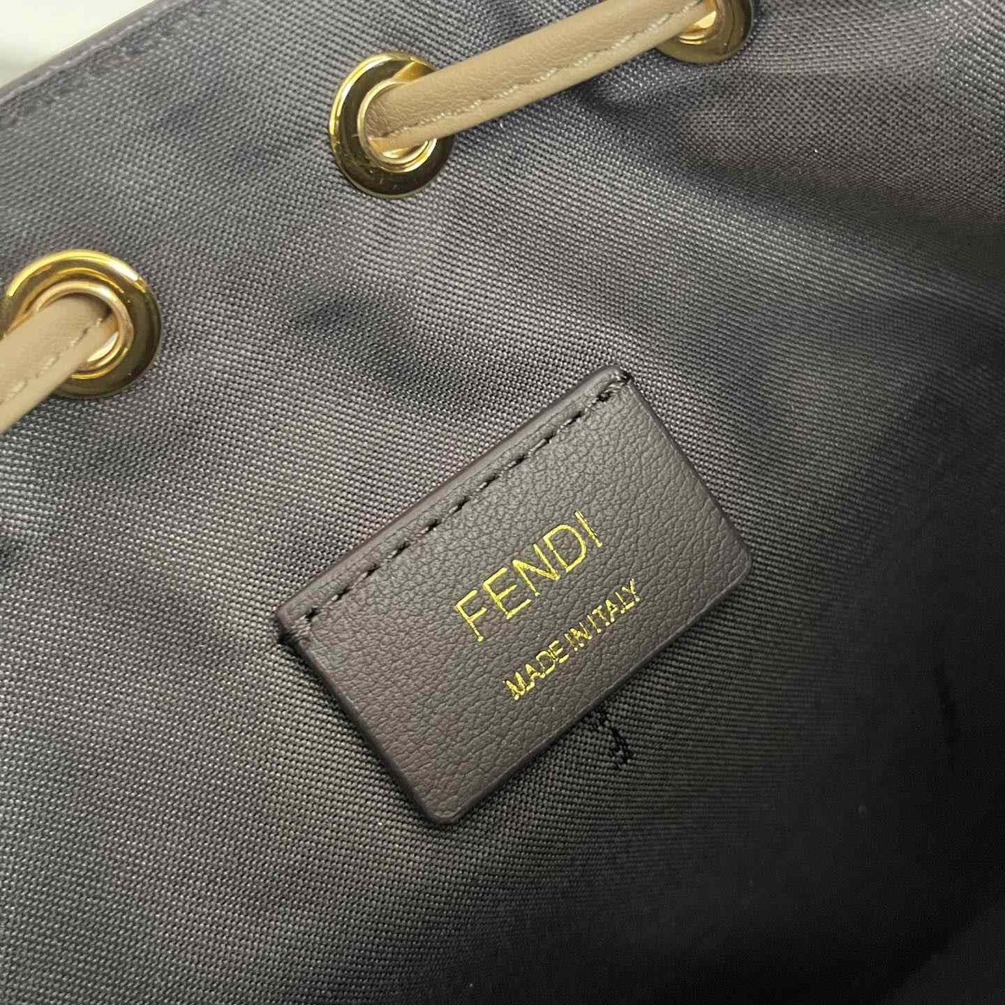 Fendi Mini Mon Tresor Bucket Bag (12x18x10cm) - PerfectKickZ