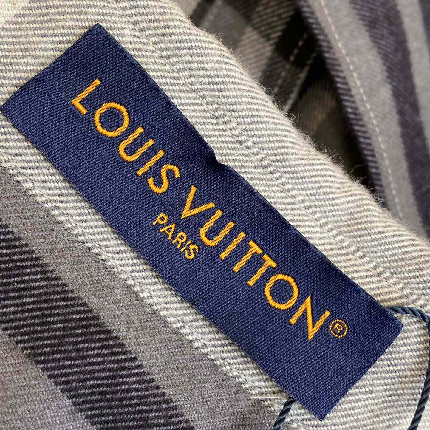 Louis Vuitton Long-Sleeved Cotton Flannel Shirt   1AFXSW - PerfectKickZ