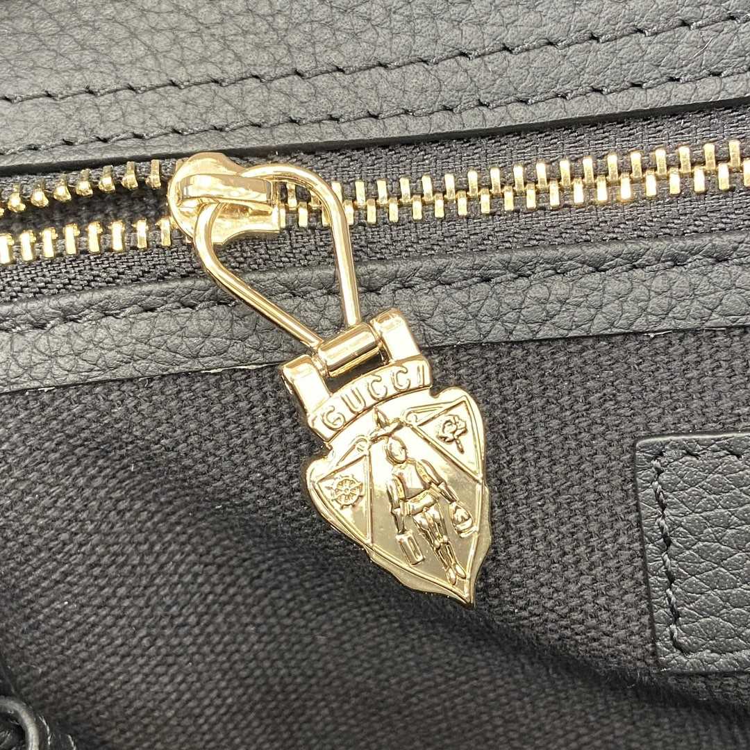 Gucci Medium Tote Bag With Hook Closure - PerfectKickZ