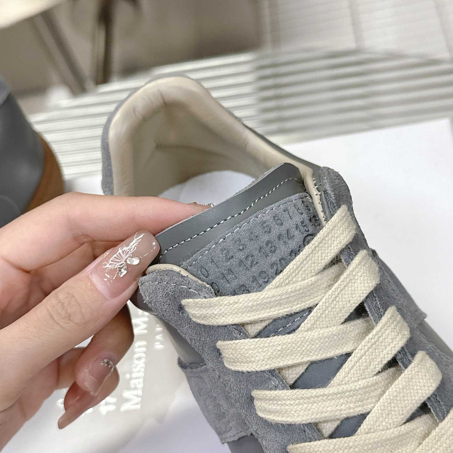 Maison Margiela Paint Replica Low-top Sneakers - PerfectKickZ