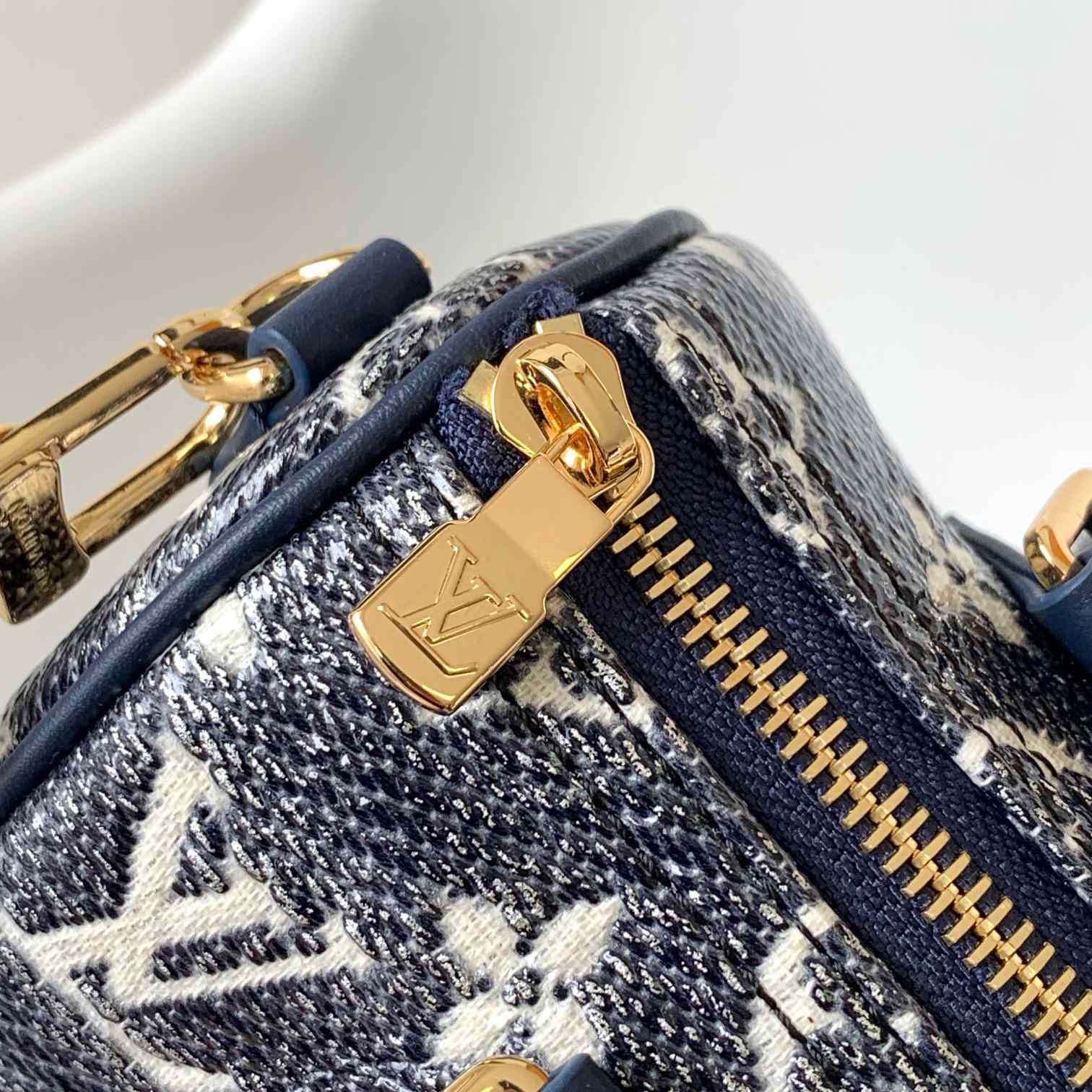 Louis Vuitton Speedy Bandoulière 20   M23069 - PerfectKickZ