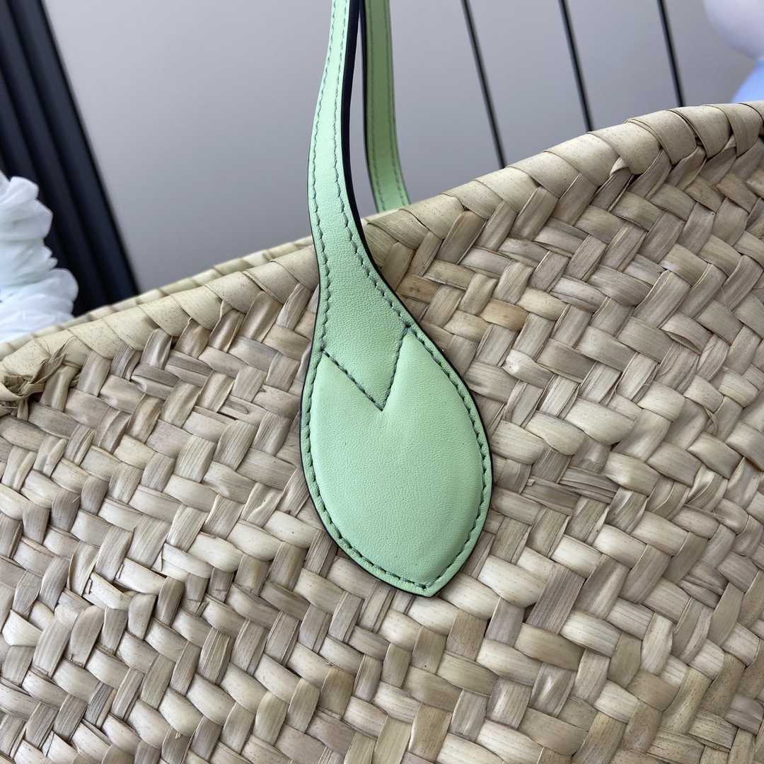Gucci Small Straw Tote With Gucci Logo - PerfectKickZ