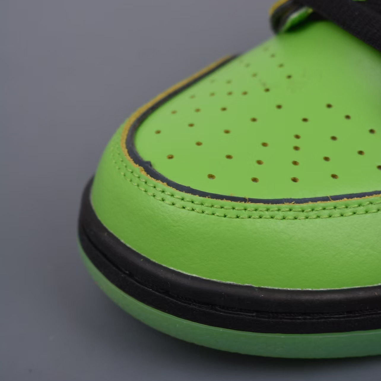 The Powerpuff Girls x Nike Dunk SB Low Sneaker      - PerfectKickZ