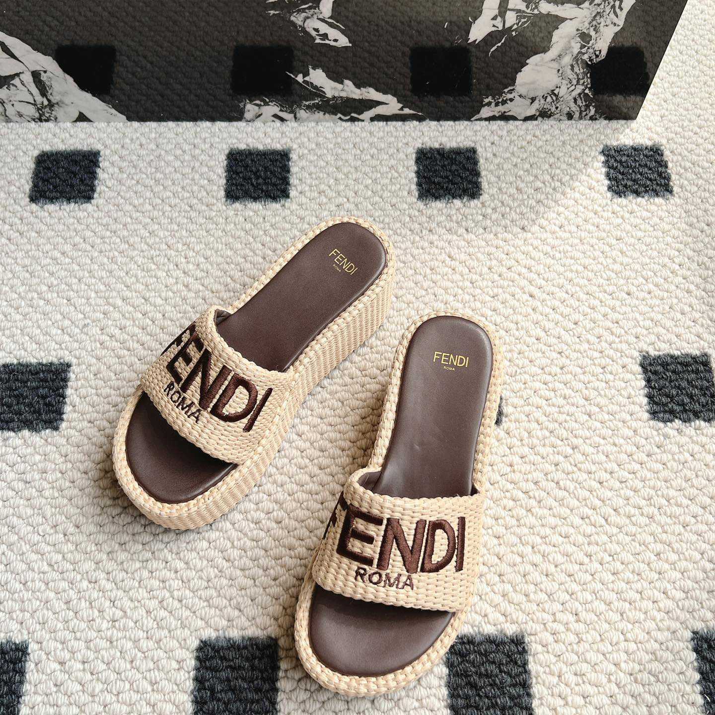 Fendi Sunshine Beige Cotton Fiber Flatform Slides - PerfectKickZ