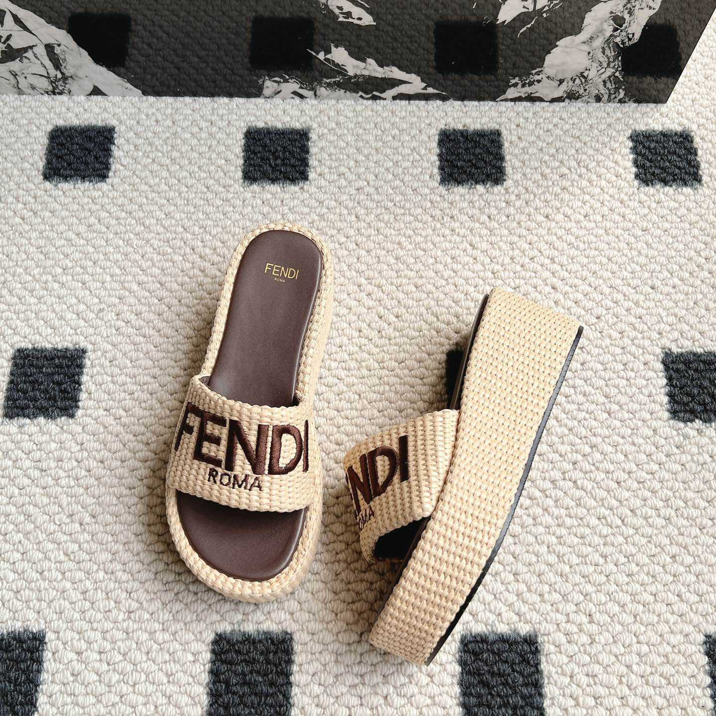 Fendi Sunshine Beige Cotton Fiber Flatform Slides - PerfectKickZ