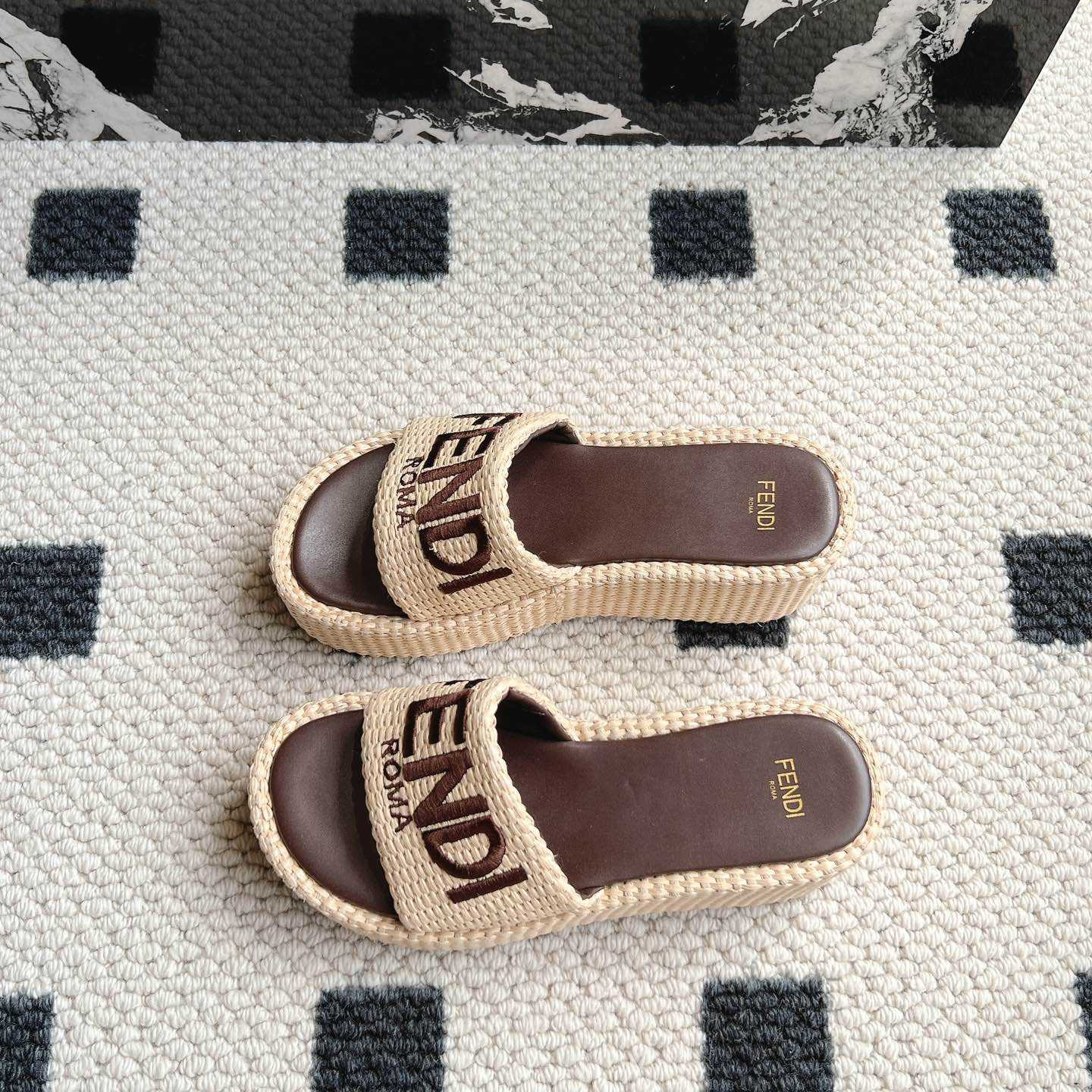 Fendi Sunshine Beige Cotton Fiber Flatform Slides - 
