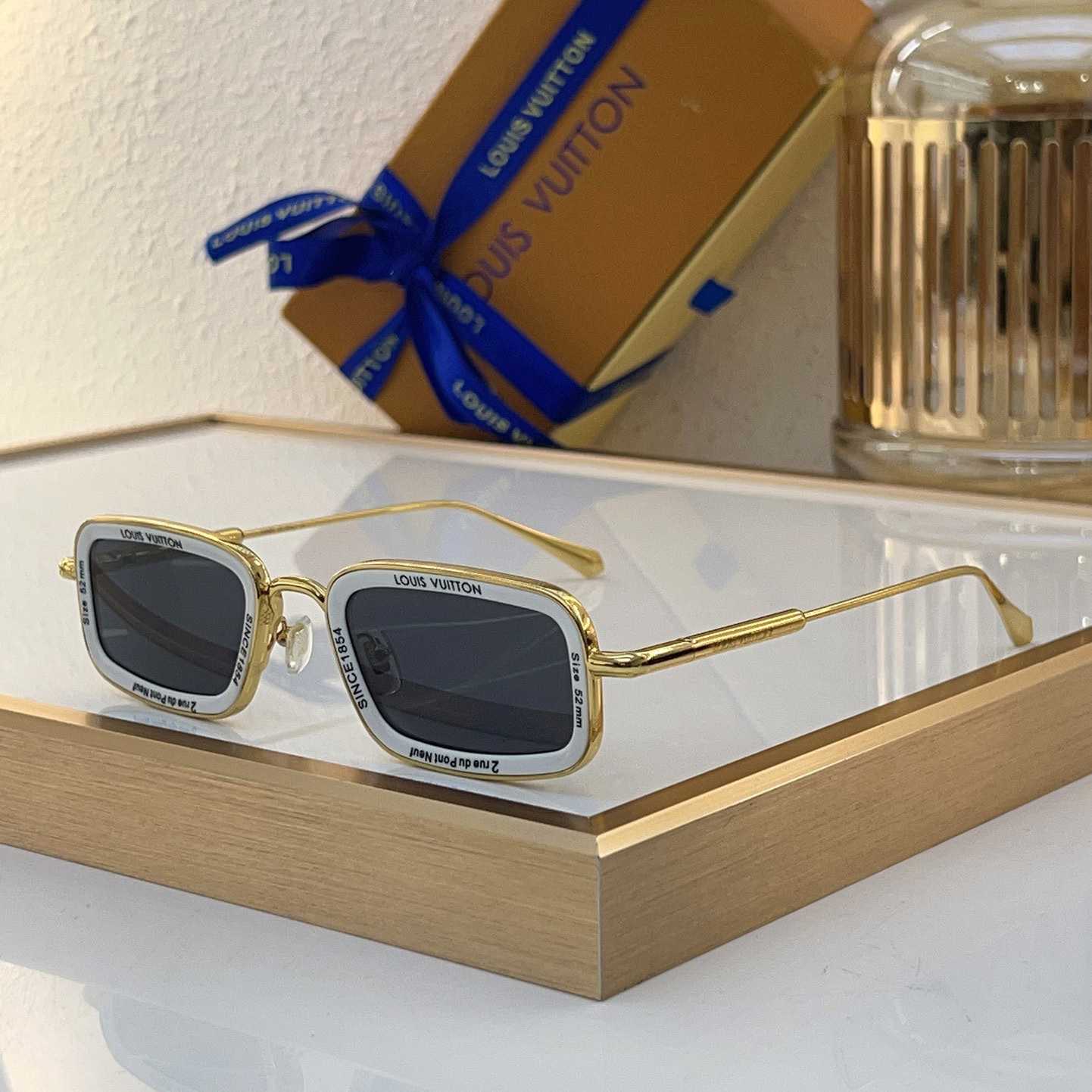 Louis Vuitton Z2212U Sunglasses    - PerfectKickZ