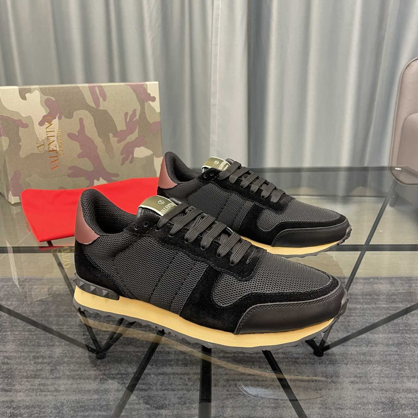 Valent Garavani Rockrunner Sneaker  - PerfectKickZ