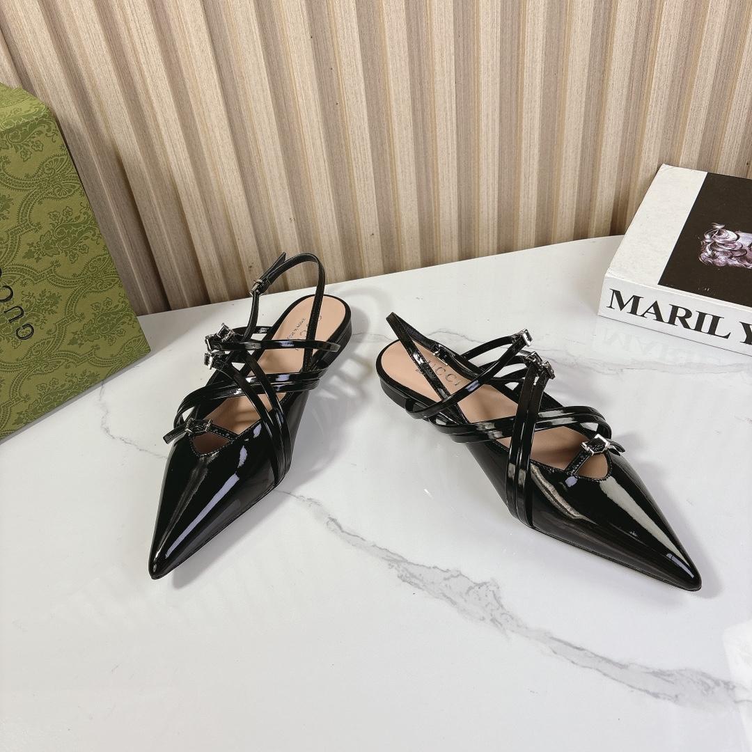 Gucci Women's Strappy Ballet Flat - PerfectKickZ