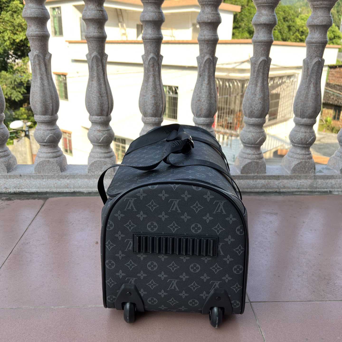 Louis Vuitton Horizon Soft Duffle 55 - PerfectKickZ