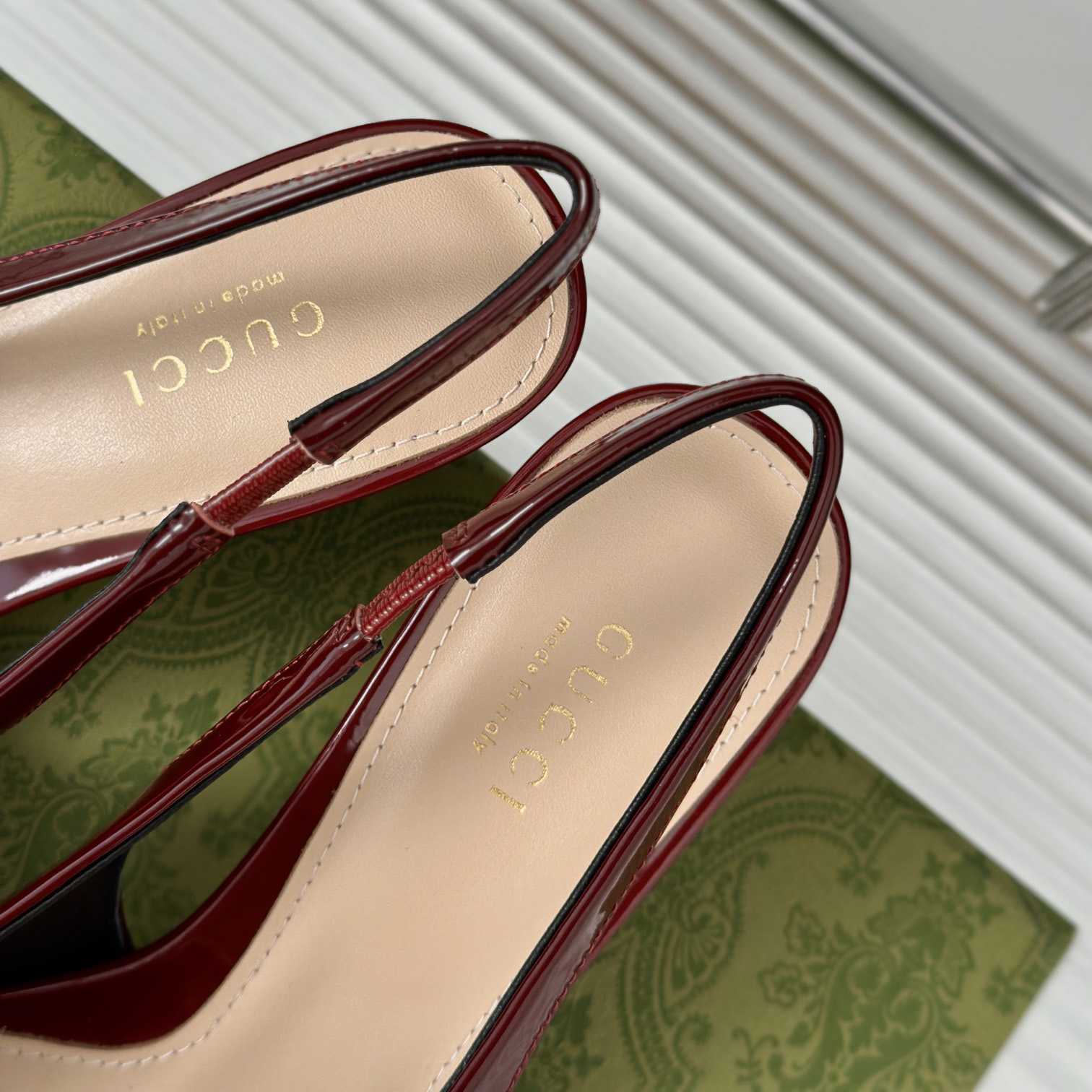 Gucci Women's Slingback With Marina Chain  - PerfectKickZ