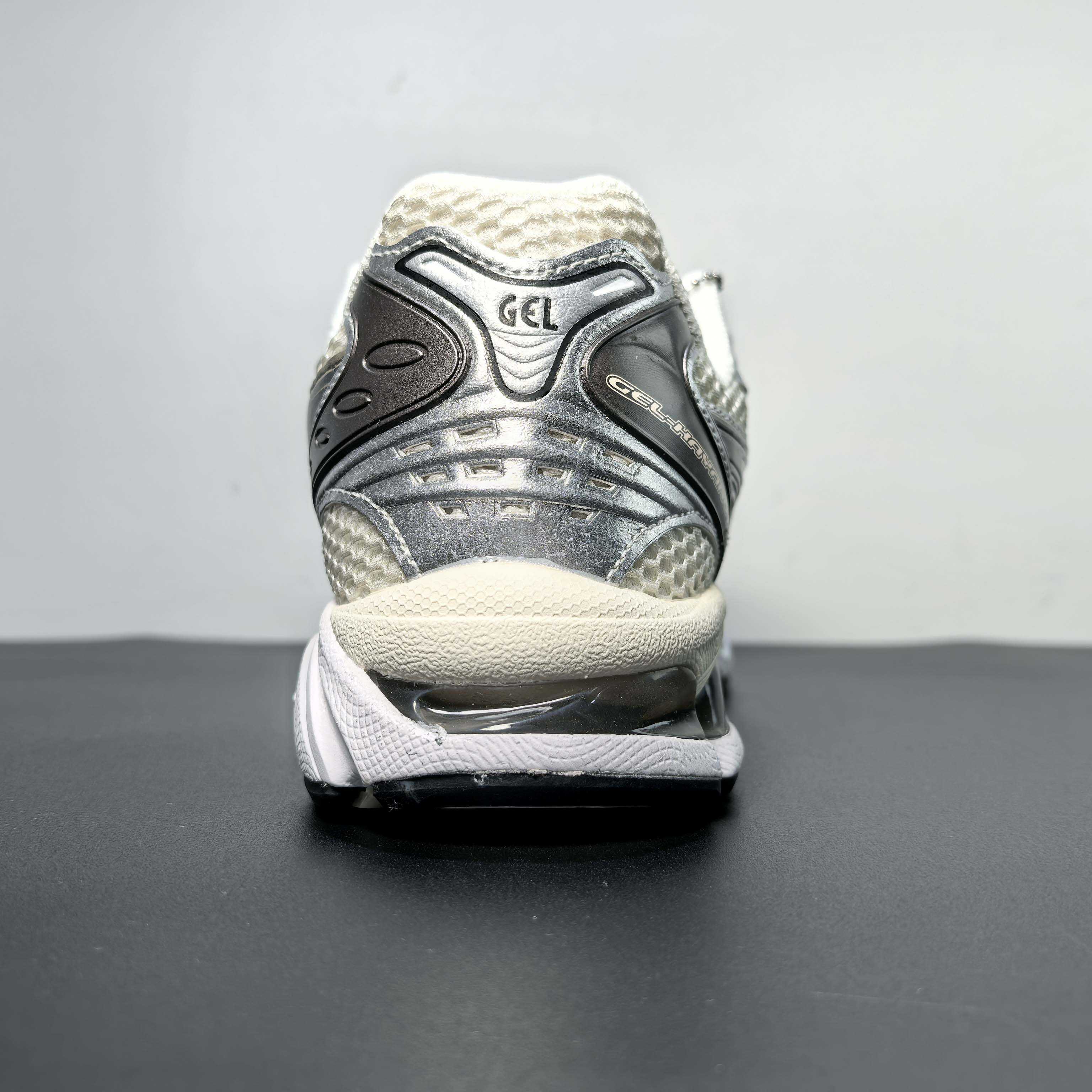 Asics Gel-Kayano 14 Sneakers    1201A019-108 - PerfectKickZ
