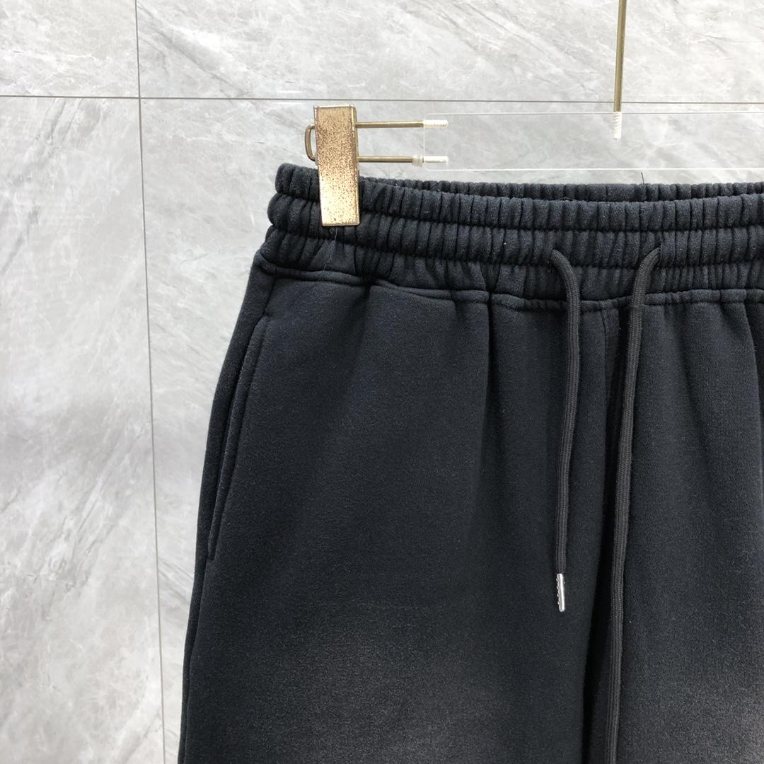 Amiri Logo-print Drawstring-waistband Shorts - PerfectKickZ