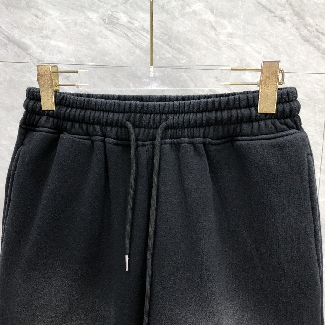 Amiri Logo-print Drawstring-waistband Shorts - PerfectKickZ