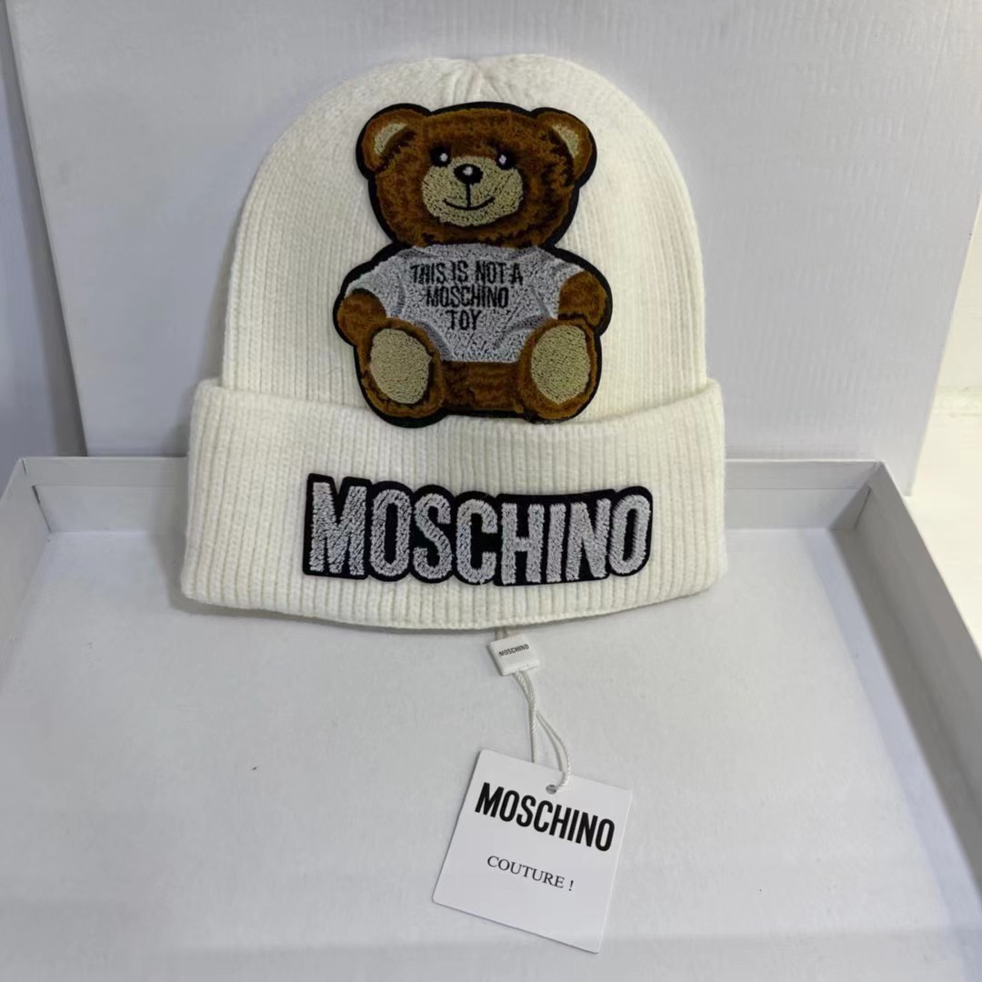 Moschino Beanie  - PerfectKickZ