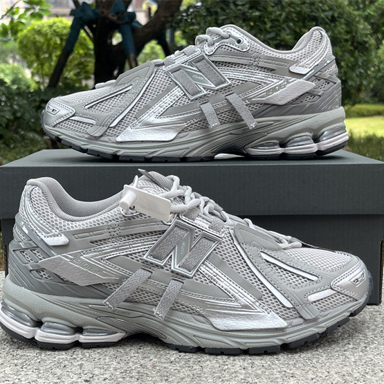 New Balance 1906R Sneakers      M1906AG - PerfectKickZ