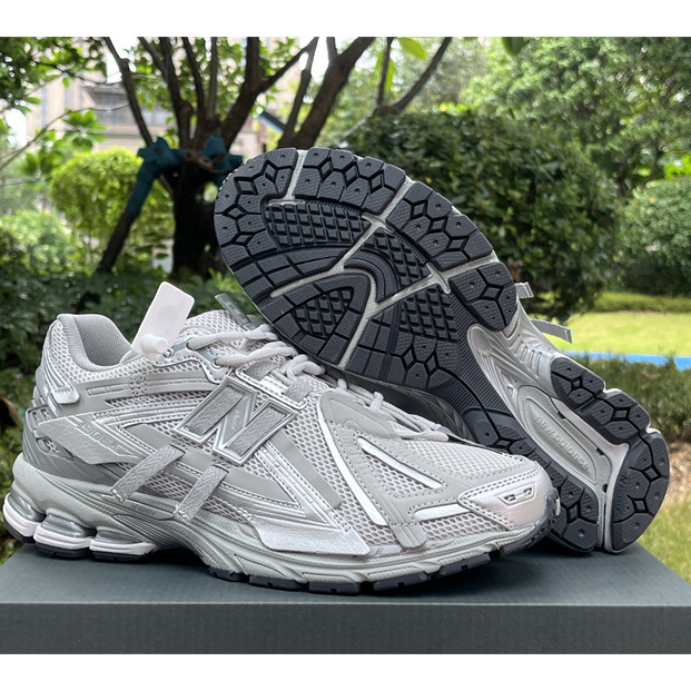 New Balance 1906R Sneakers      M1906AG - PerfectKickZ