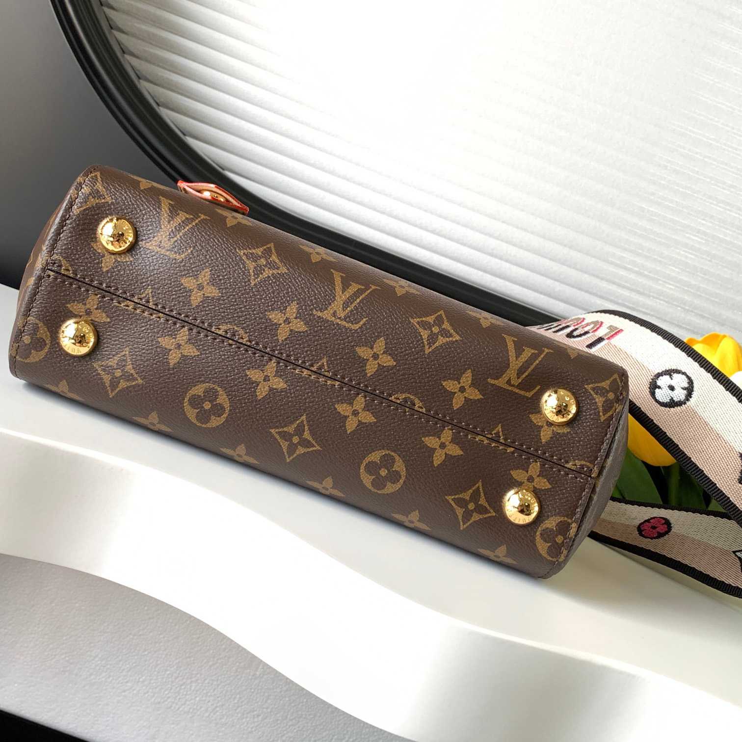 Louis Vuitton Cluny BB  M46372 - PerfectKickZ