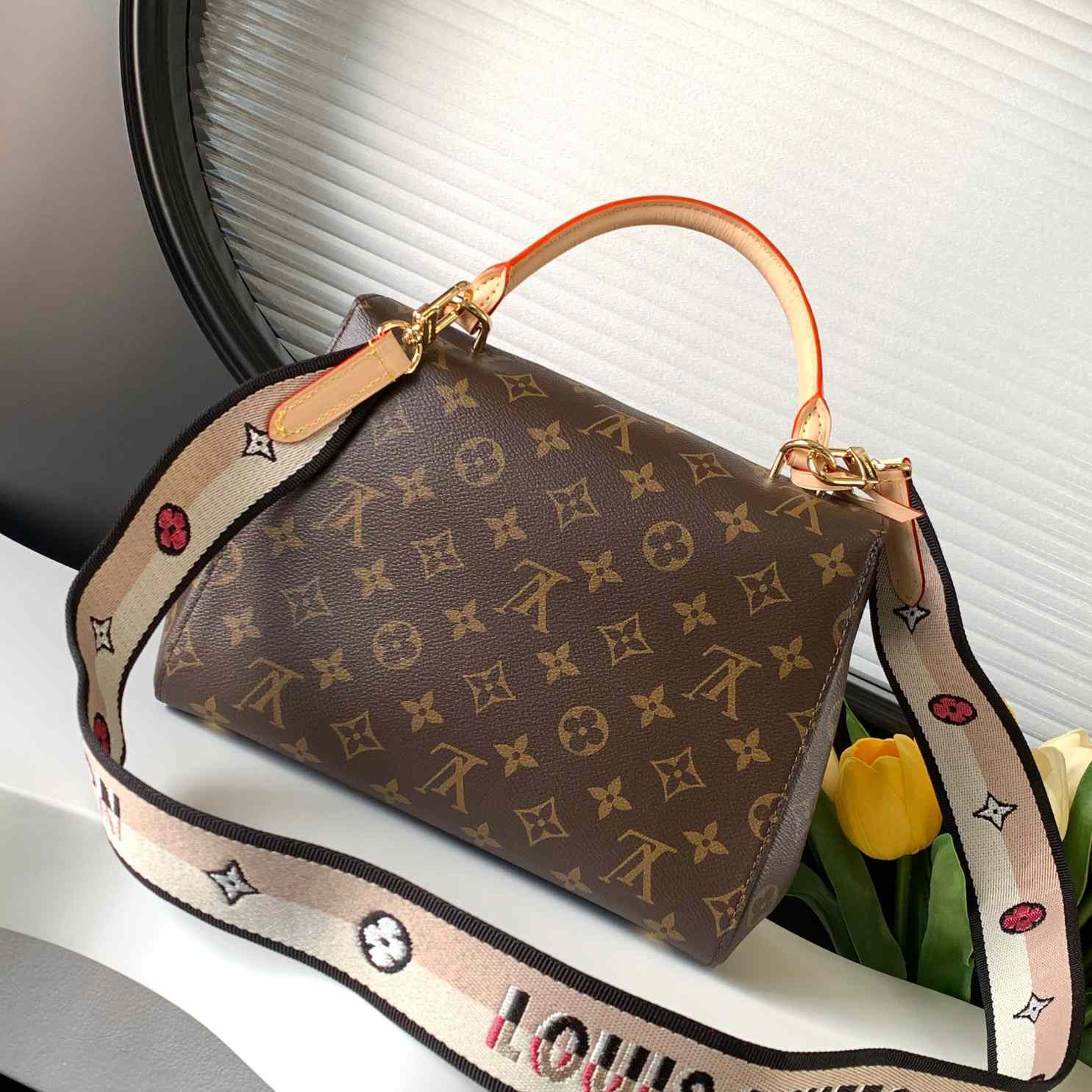 Louis Vuitton Cluny BB  M46372 - PerfectKickZ