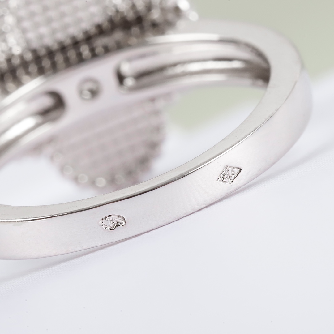 Van Cleef & Arpels Rings - PerfectKickZ