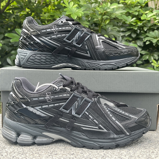 New Balance 1906R Sneakers      M1906AF  - PerfectKickZ