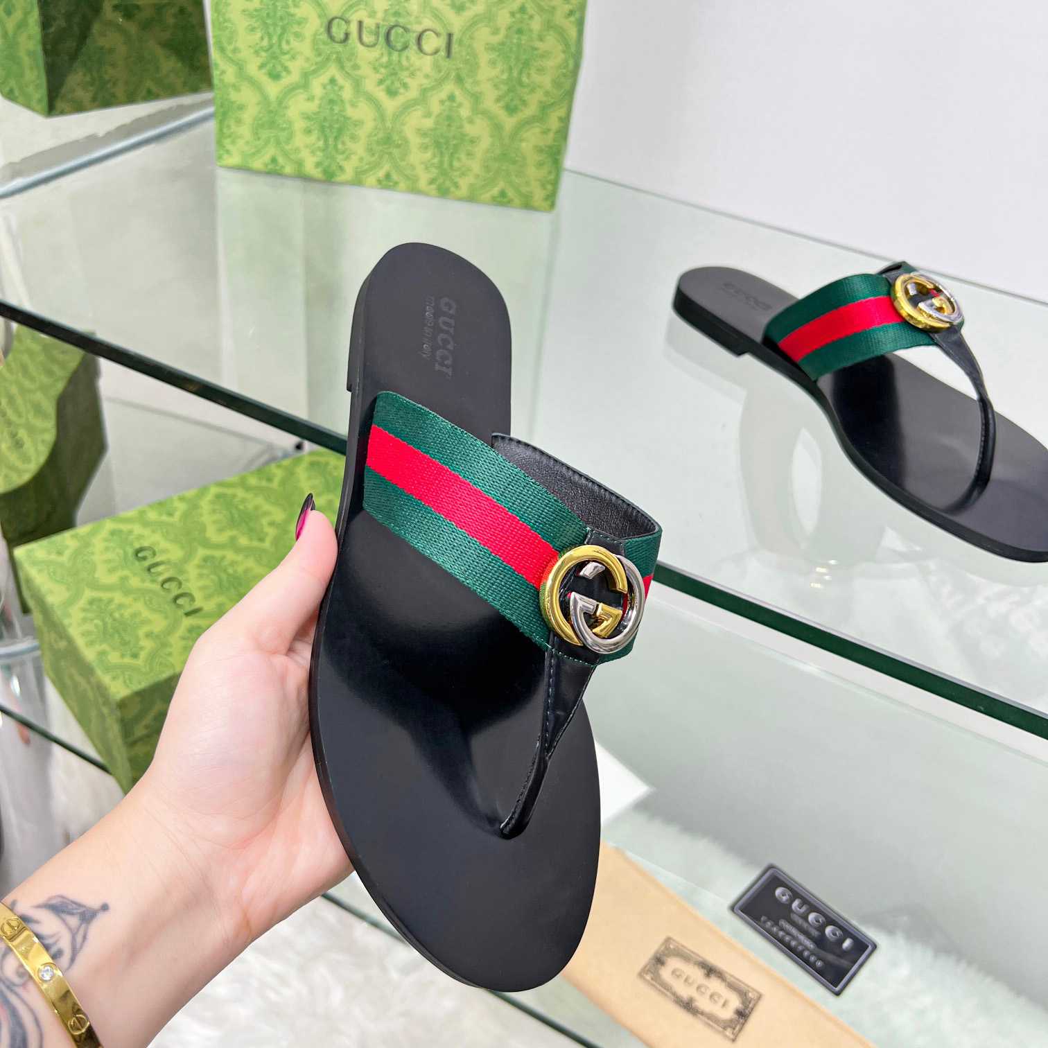 Gucci Women's Thong Sandal With Horsebit  - PerfectKickZ