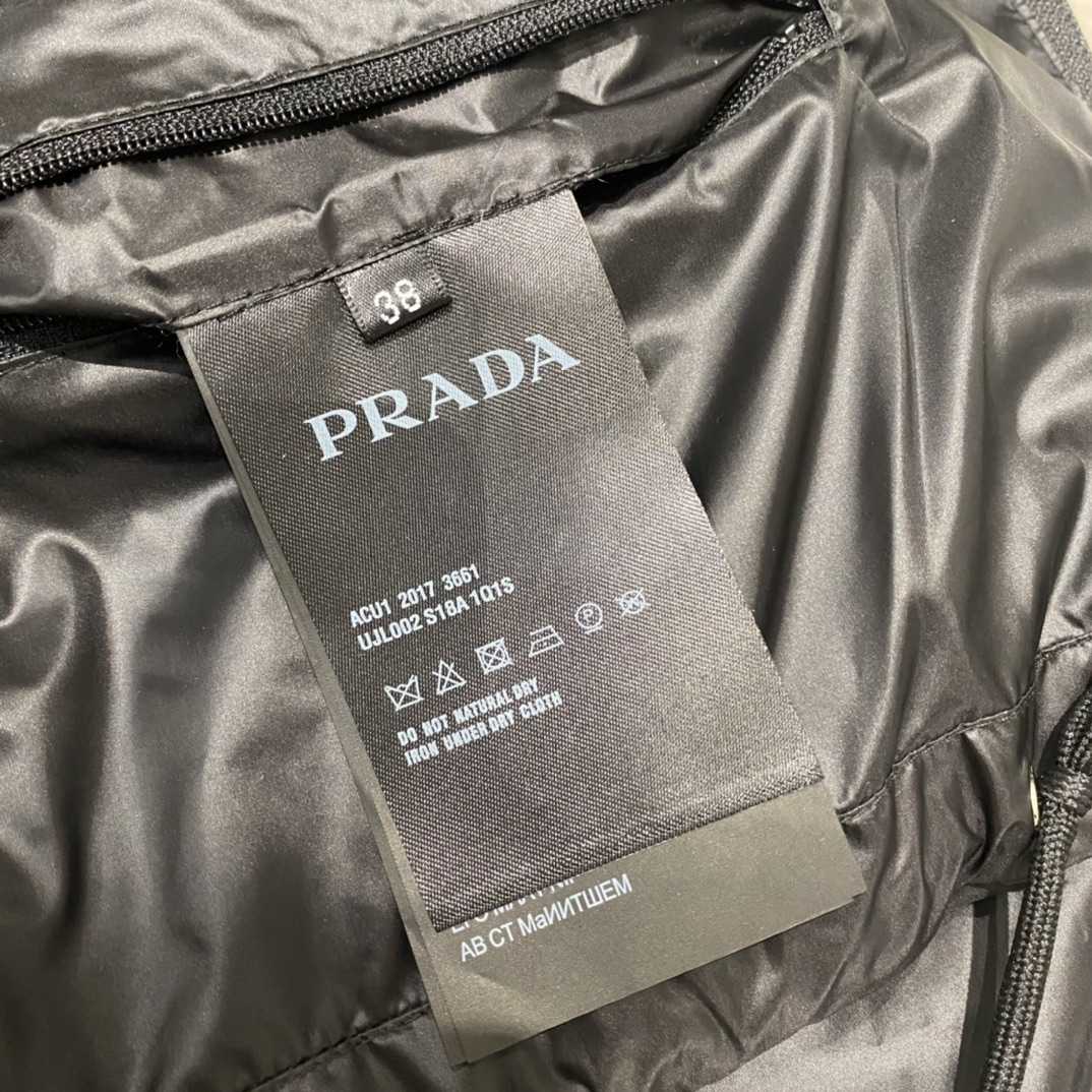 Prada Re-Nylon Convertible Cropped Down Jacket - PerfectKickZ