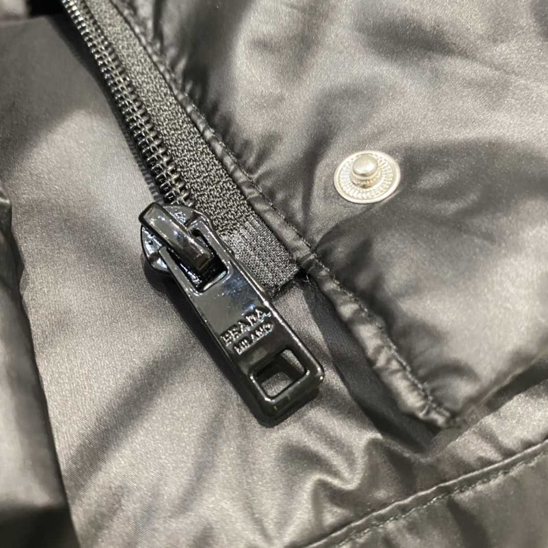 Prada Re-Nylon Convertible Cropped Down Jacket - PerfectKickZ
