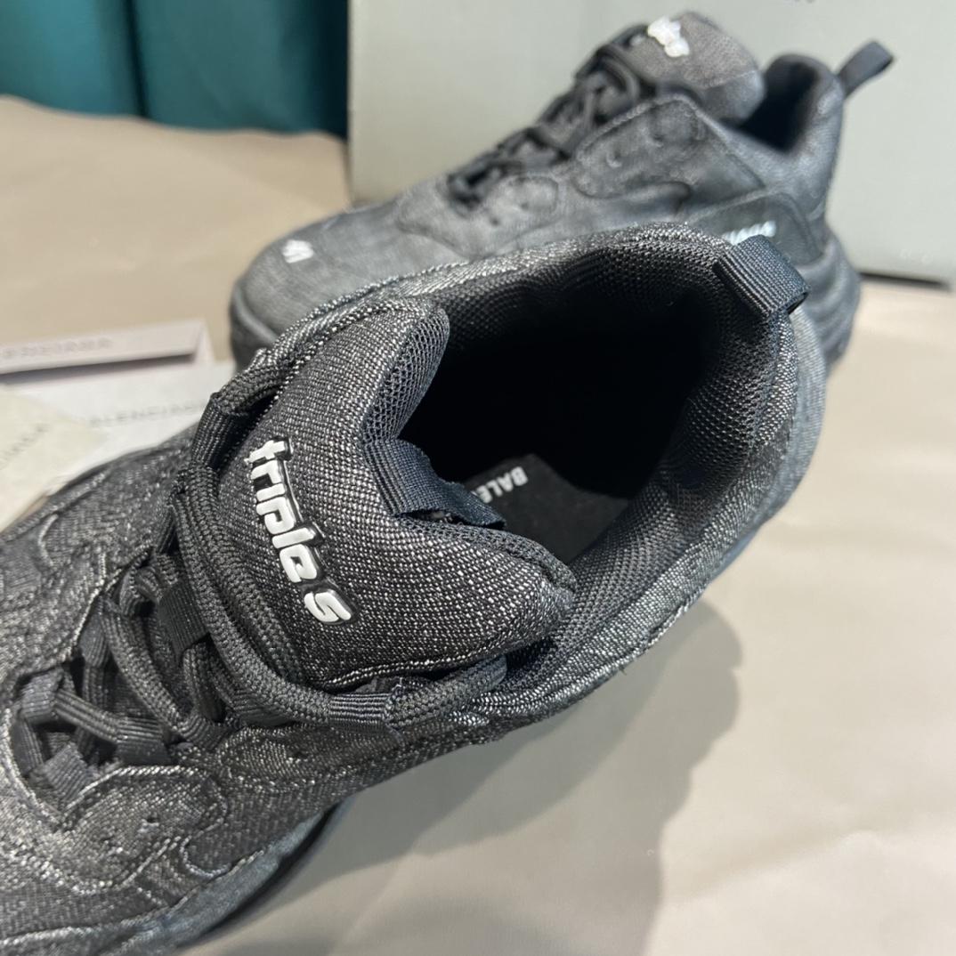 Balenciaga Triple S Sneaker  - PerfectKickZ