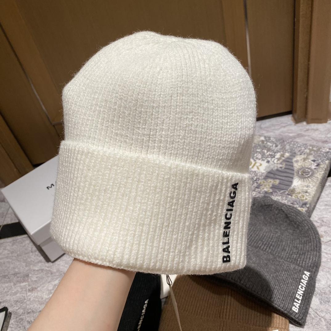 Balenciag Beanie  - PerfectKickZ