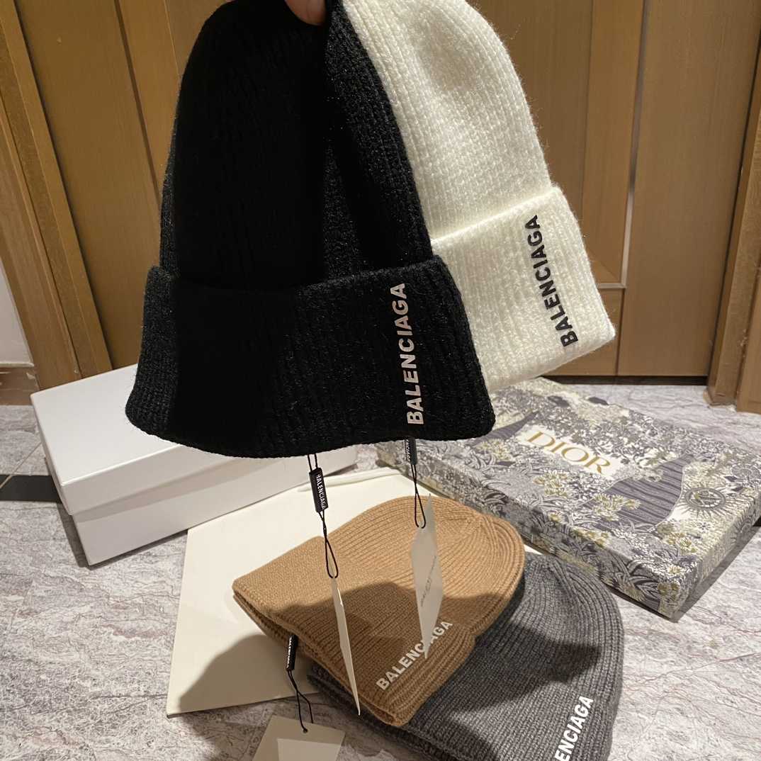 Balenciag Beanie  - PerfectKickZ