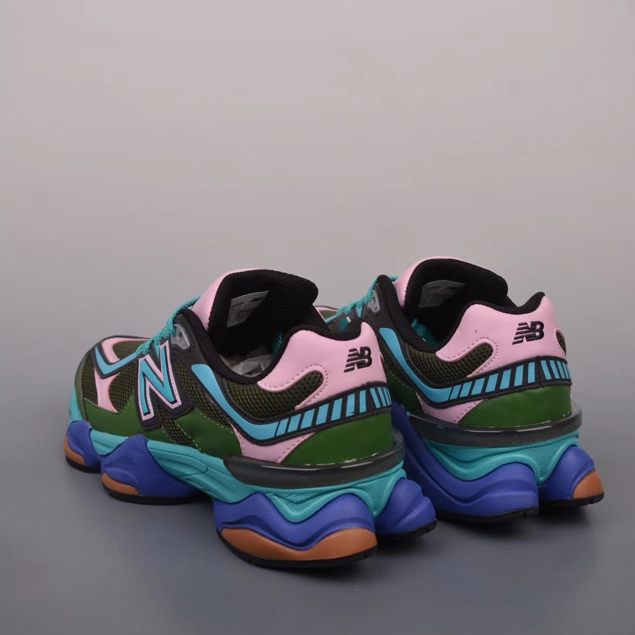 Joe Freshgoods x New Balance Sneakers      U9060JF1 - PerfectKickZ