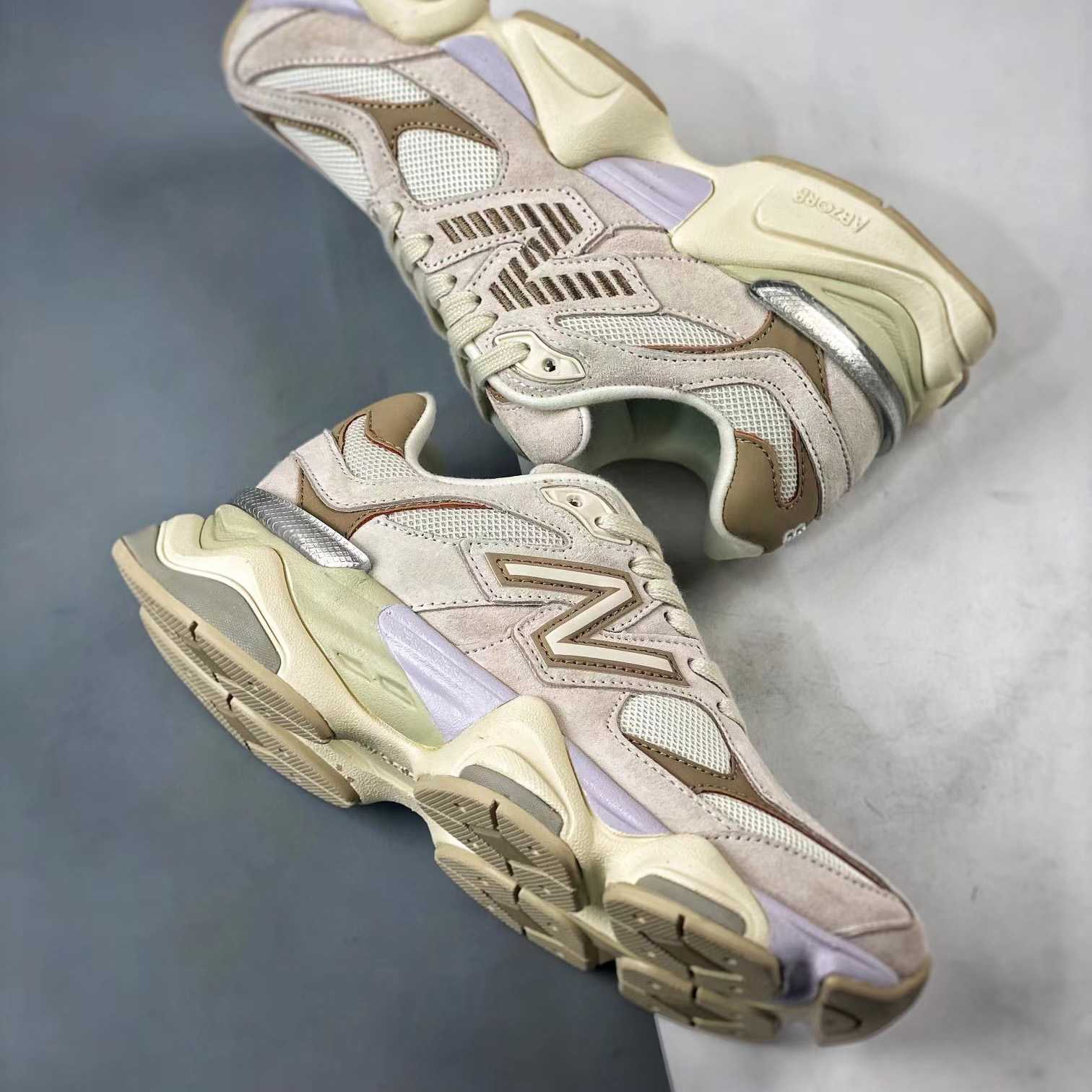 New Balance Sneakers      U9060GG - PerfectKickZ
