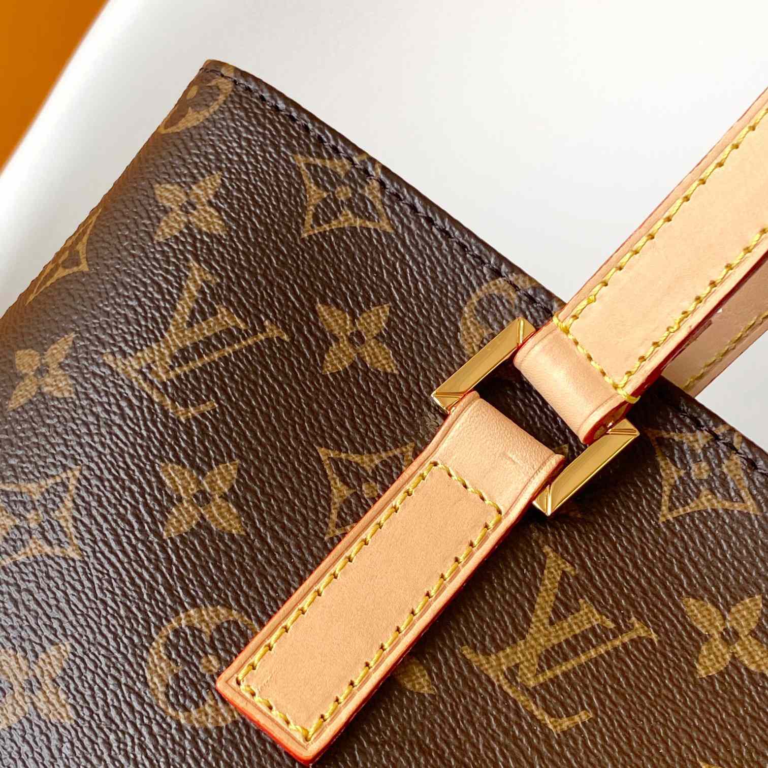 Louis Vuitton Piano   M12095 - PerfectKickZ