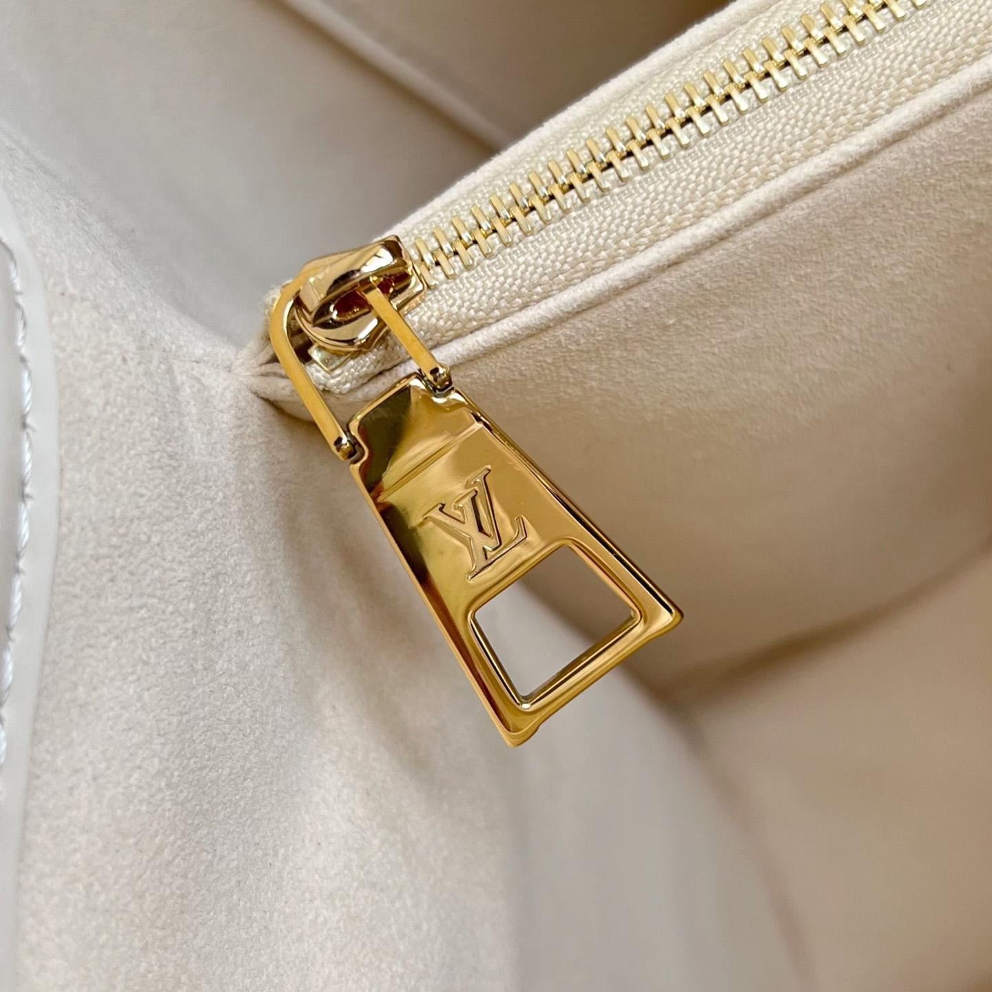 Louis Vuitton Babylone Tote PM   M11394 - PerfectKickZ